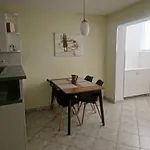 Mikuljan Apartments- Free Parking -5 Min By Walk To Séjour chez l'habitant