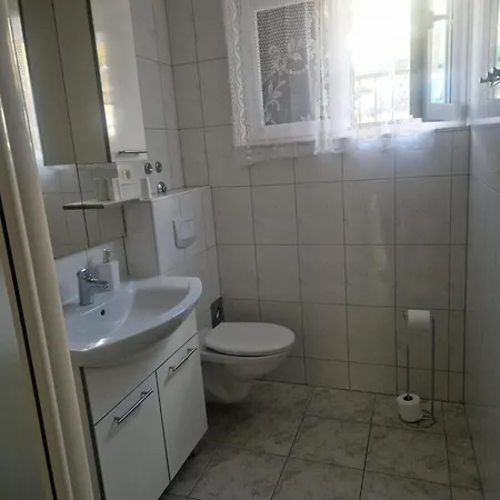 Privatunterkunft Mikuljan Apartments- Free Parking -5 Min By Walk To *